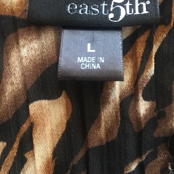 East 5th Animal Print Top - Picture 4 of 5